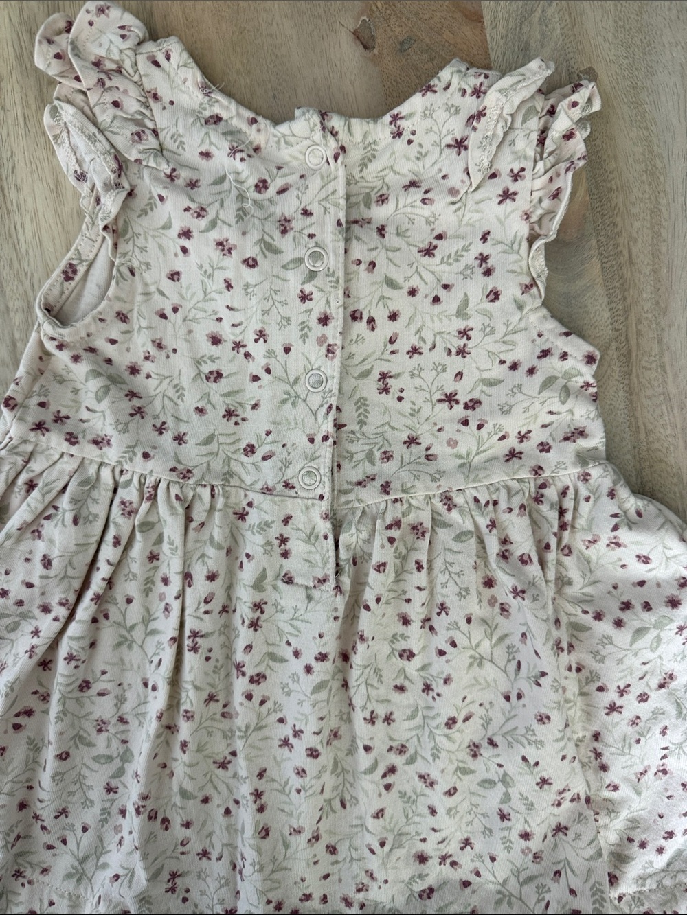 NEWBIE Ruffle Dress - Picture 4 of 6